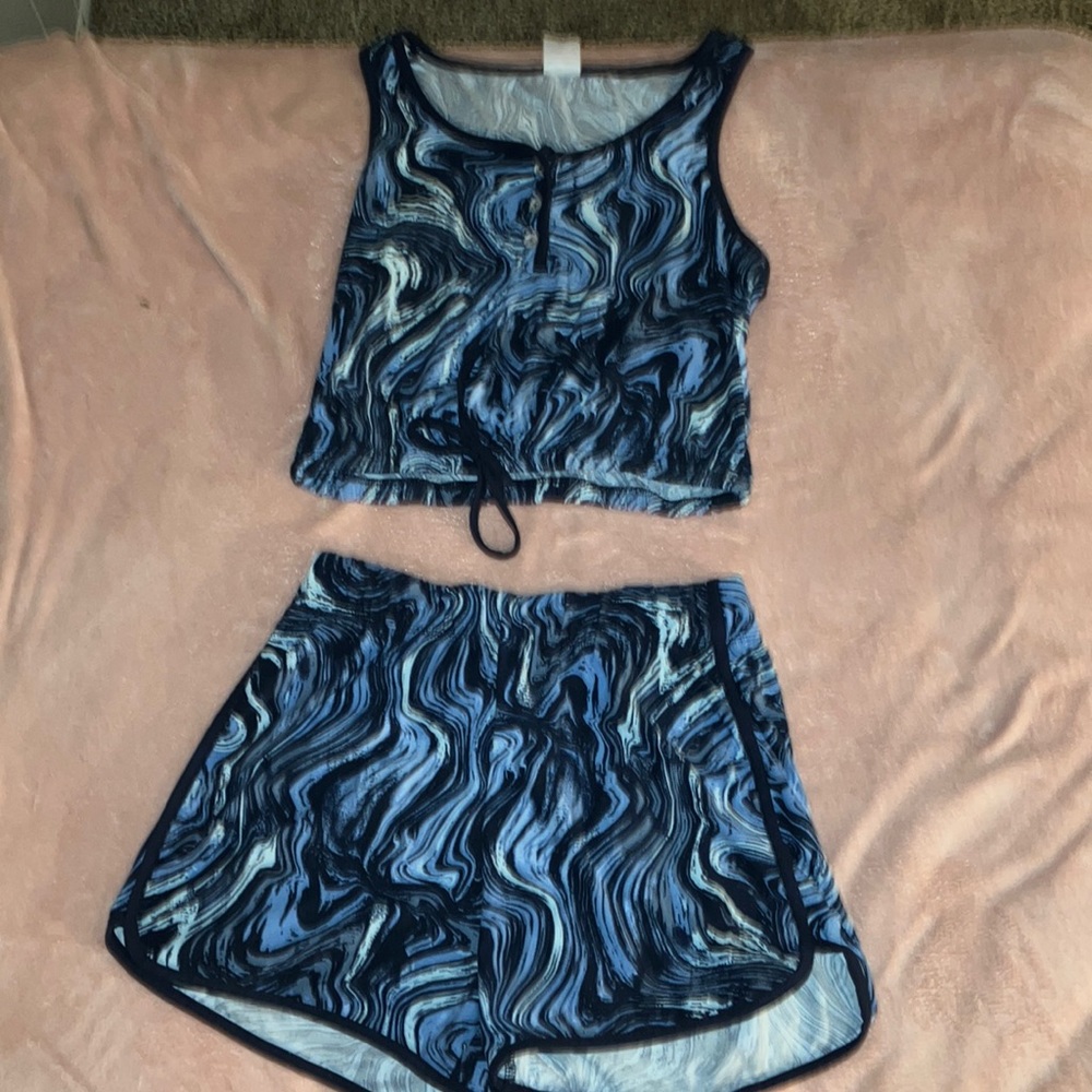 Kids top and bottom sat outfit